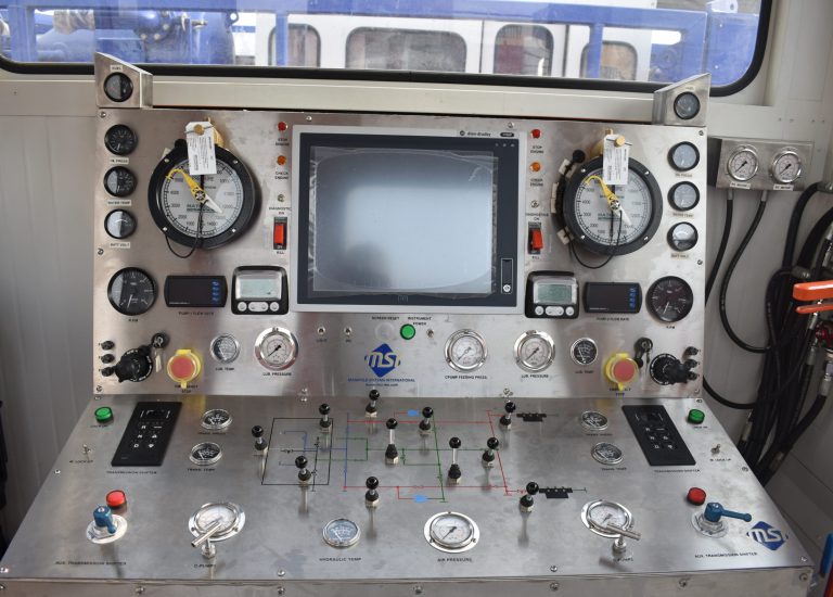 Pumping Unit Control Panel - 02